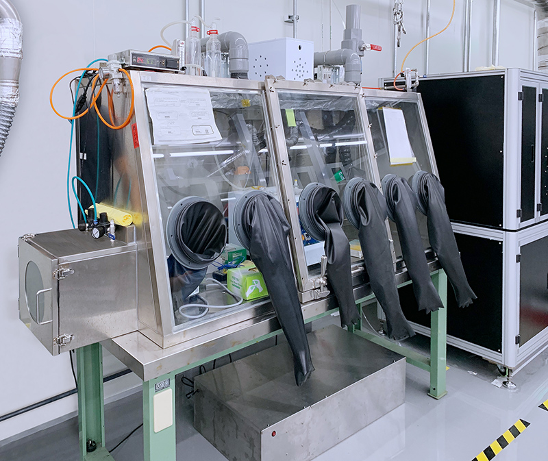 工研院綠能所低溫實驗室手套箱