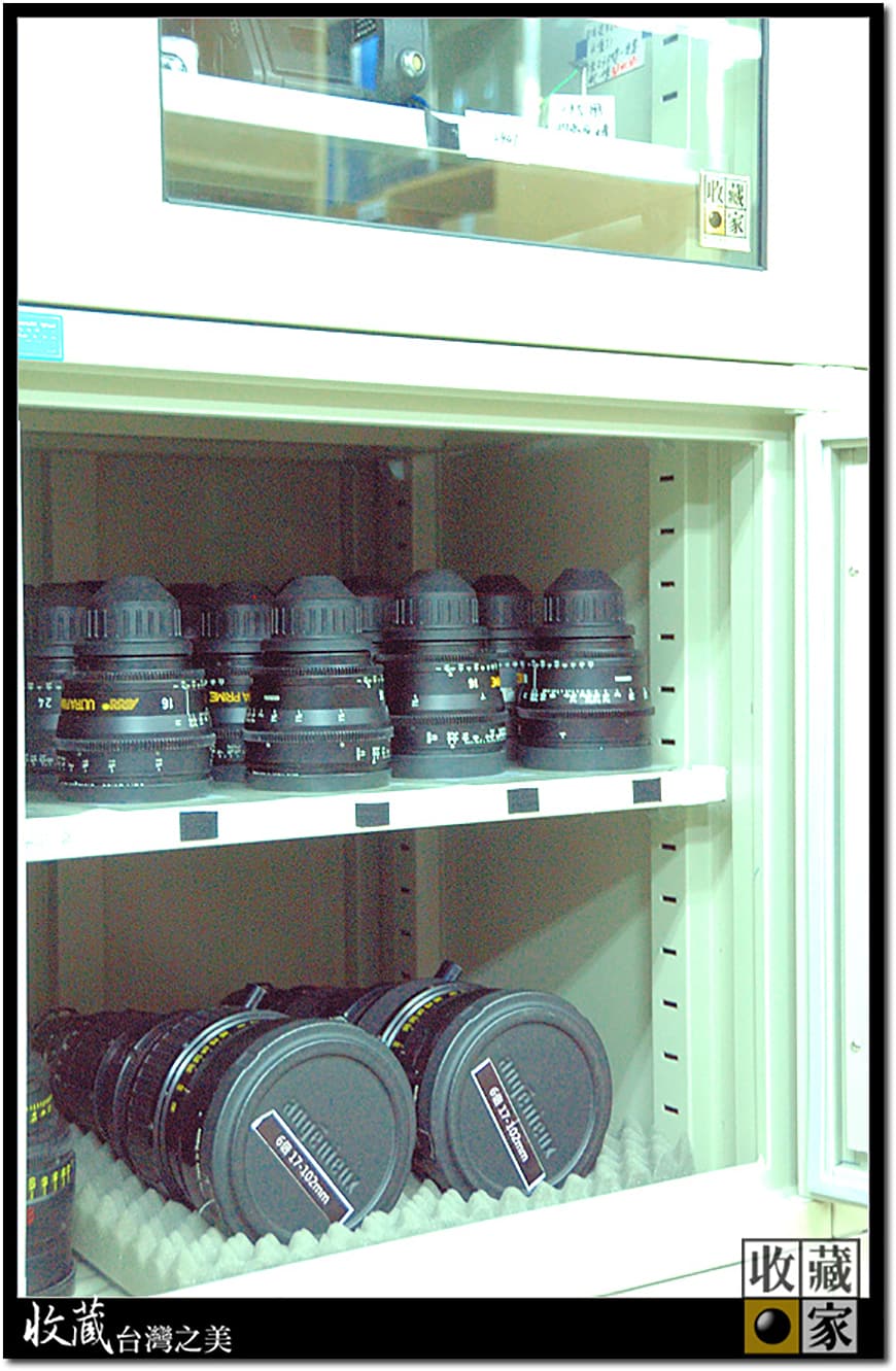 阿榮片場長久以來都是使用收藏家電子防潮箱保存攝影設備、器材和儲存卡
